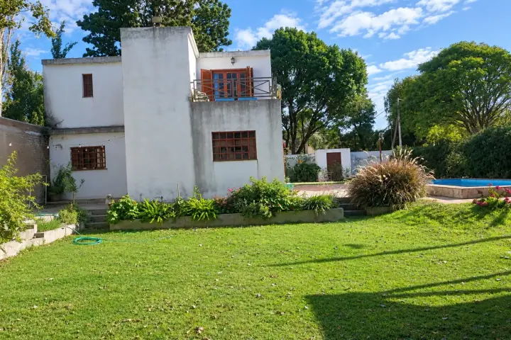 Casa en venta en Barrio Palermo, Villa María — COD-018