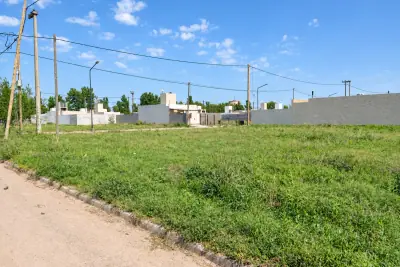 Foto 2 de COD-024: Vista lateral — Terreno en venta en Barrio Jardines del Hípico, Villa María